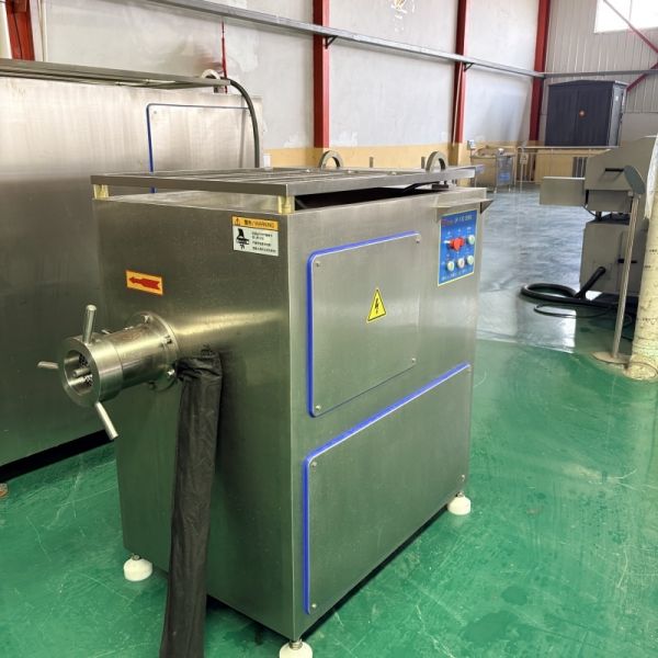 Fast Delivery Electric Meat Grinder SJR-D120 300-800kg/h Stainless Steel Frozen Meat Mincer for Small Processing Plant