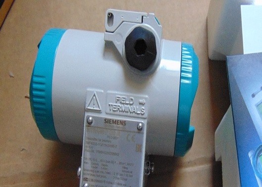 7MF4033-1DA10-2AB6-Z A01+Y01+Y15 SIEMENS Transmitter