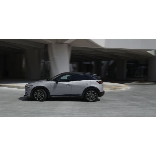Mazda CX-3 XD Touring Genuine Navigation / BSM / Cruise Control / Smart Key / USB Terminal / Auto Air Conditioning / Paddle Shift / Rearview Camera / Bluetooth Connection / Collision Mitigation