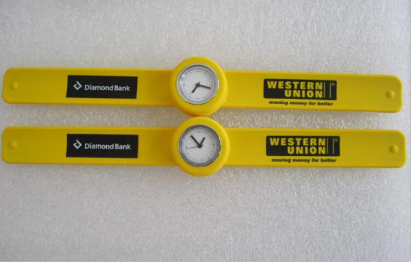 Cool Western Uion Gift Silicone Slap Watch Interchanable Face Children Watch In Yellow Band With Printing Logo