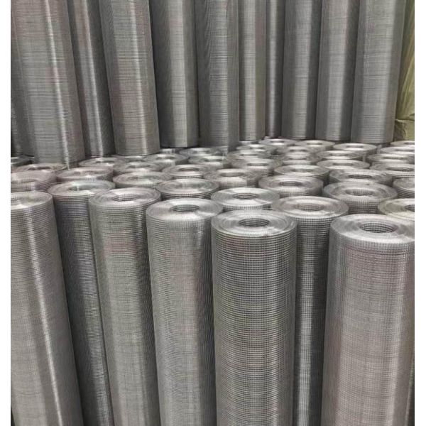 Standard 1/4 1/2 Hole Steel Hardware Cloth Galvanized Welded Wire Mesh Rolls for Animal Fencing