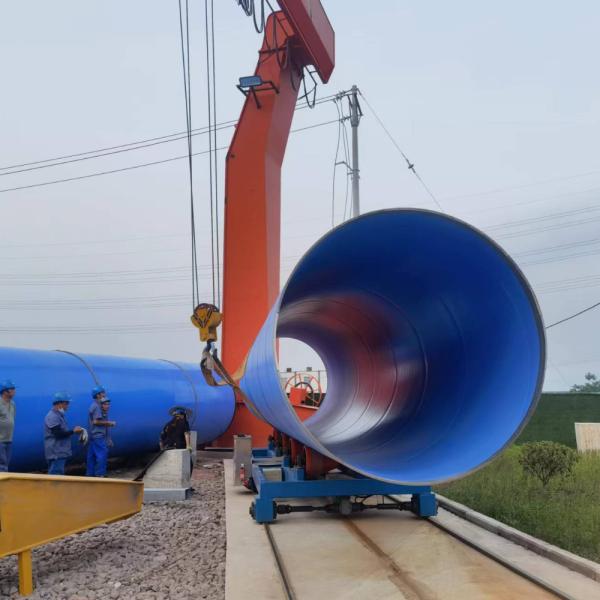 Équipement de ligne de revêtement anti-corrosion pour éliminer la rouille de la surface externe des tuyaux en acier