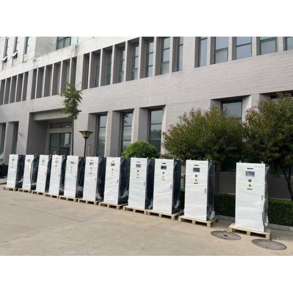 40kW EV Charger DC Fast Charging Station CCS1 CCS2 GBT CHAdeMO Plug Weatherproof IP54 Commercial Public Lots Business Parks