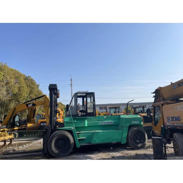 Mitsubishi F300 Camión de montacargas usado de segunda mano de 30 toneladas