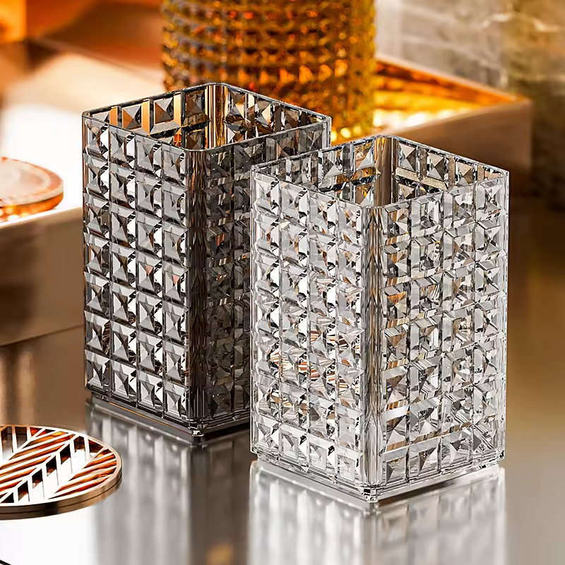 Popular Wholesale Crystal Imitation Acrylic Storage Box Customizable Tool Toothbrush Holder for Kitchen Office
