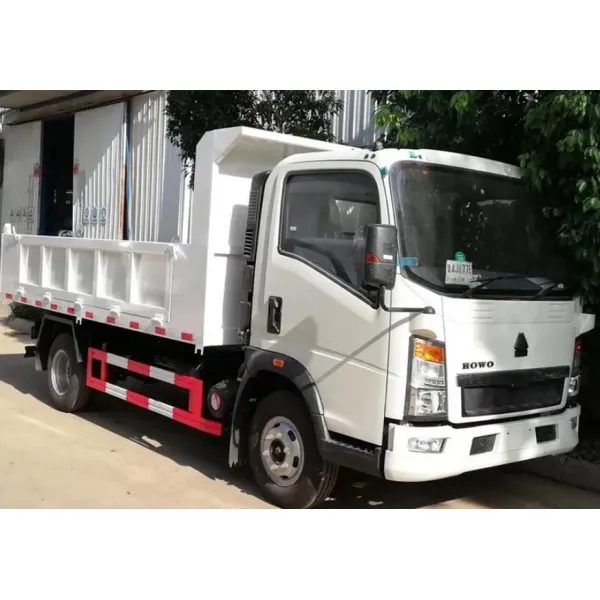 HOWO Light Tipper Truck 6 Wheel Dump Truck , Mini Dump Truck 4X2