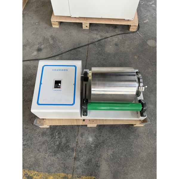 Laboratory Ball Mill with Ceramic Rolling Jars for Dry Wet Grinding and 1000 Mesh Output