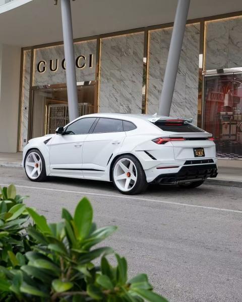 Lamborghini URUS Carbon Body Kit NT Style Front Lip Diffuser Spoiler Custom Wide Body Kits