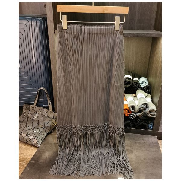 Women's Pleated Skirt Solid Color Versatile Ins Style with Medium Length Slimming Casual Look for Summer