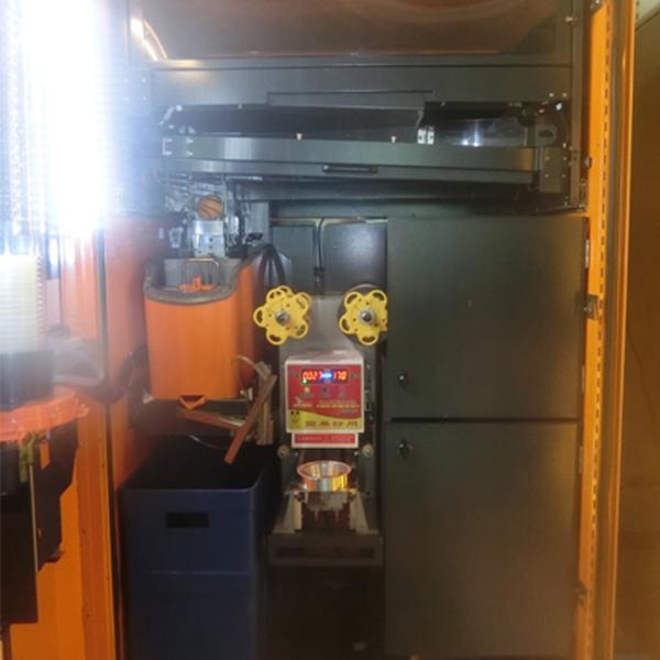 high speed rail station stainless steel oranges extractor vending machine fresh juice vending machine