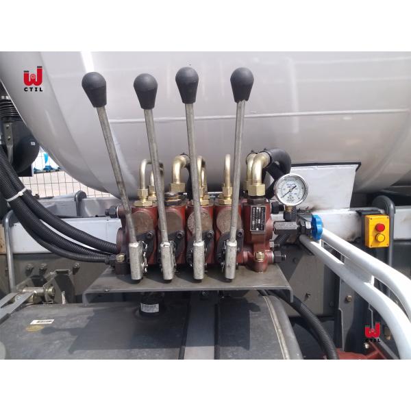 Тележка метров тележки 10 вакуума сточной трубы HOWO кубическая установила Jetter