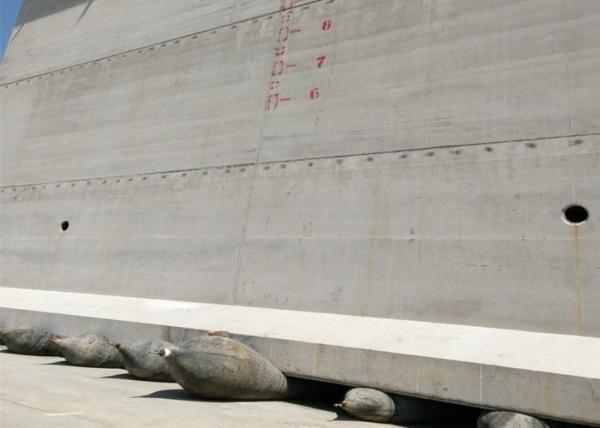 3 - 10 Layers Ship Launching Marine Rubber Airbags Durable Aging Resistance