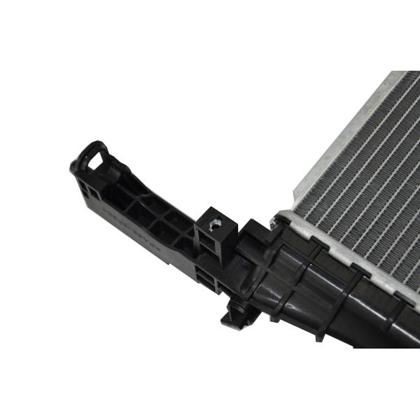 95298555 Système de refroidissement pour le tracker Chevrolet et le radiateur en aluminium Buick Encore MT