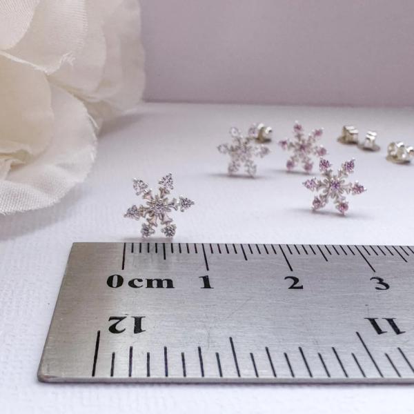 925 Sterling Silver Rhodium Plated CZ Snowflake Stud Earrings 2g