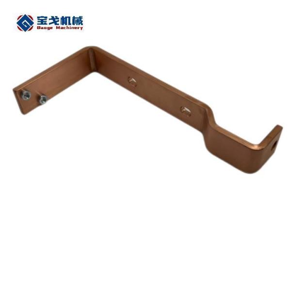 C11000 Barra de bus de cobre conectada a un interruptor de circuito en un panel eléctrico Certificado ISO9001