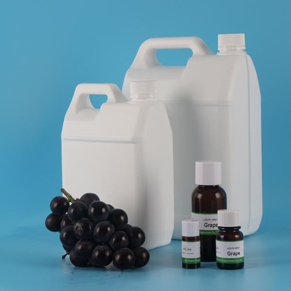 Huile essentielle de qualité alimentaire très concentrée à base de parfum de raisin pour la fabrication de boissons / bonbons