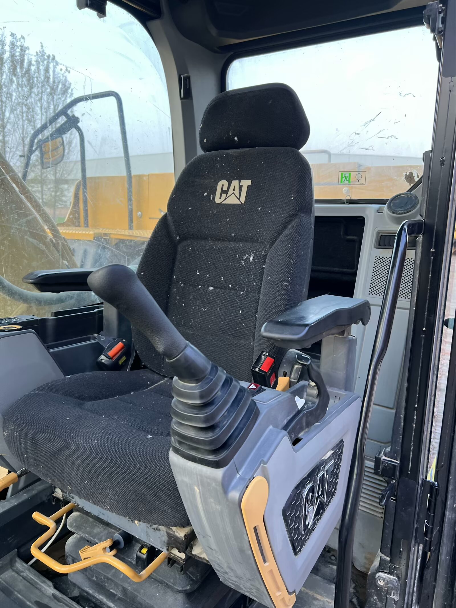323GC Использованные экскаваторы CAT 110KW 20500kg 9440mm 6630mm 9770mm 1m3