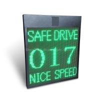 Radar consciente de sinais de velocidade Conexão sem fio Conteúdo de tela personalizável Sistema de farol de velocidade IP54