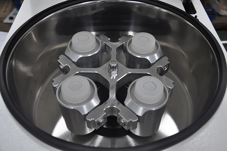 Large Capacity 3000ml Centrifuge Tabletop Centrifuge for Multiple Industries Low Speed Refrigerated Lab Centrifuge