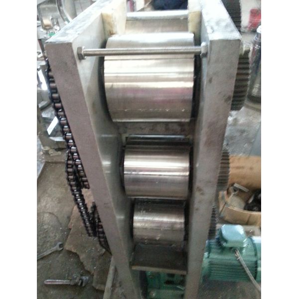 Sesame Crusher for Food Processing and Oil Extraction Applications