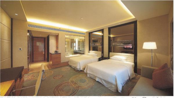 Modern Hotel Guest Bedroom Furniture Standard Double Bed with Mattress and Casegood SR-013