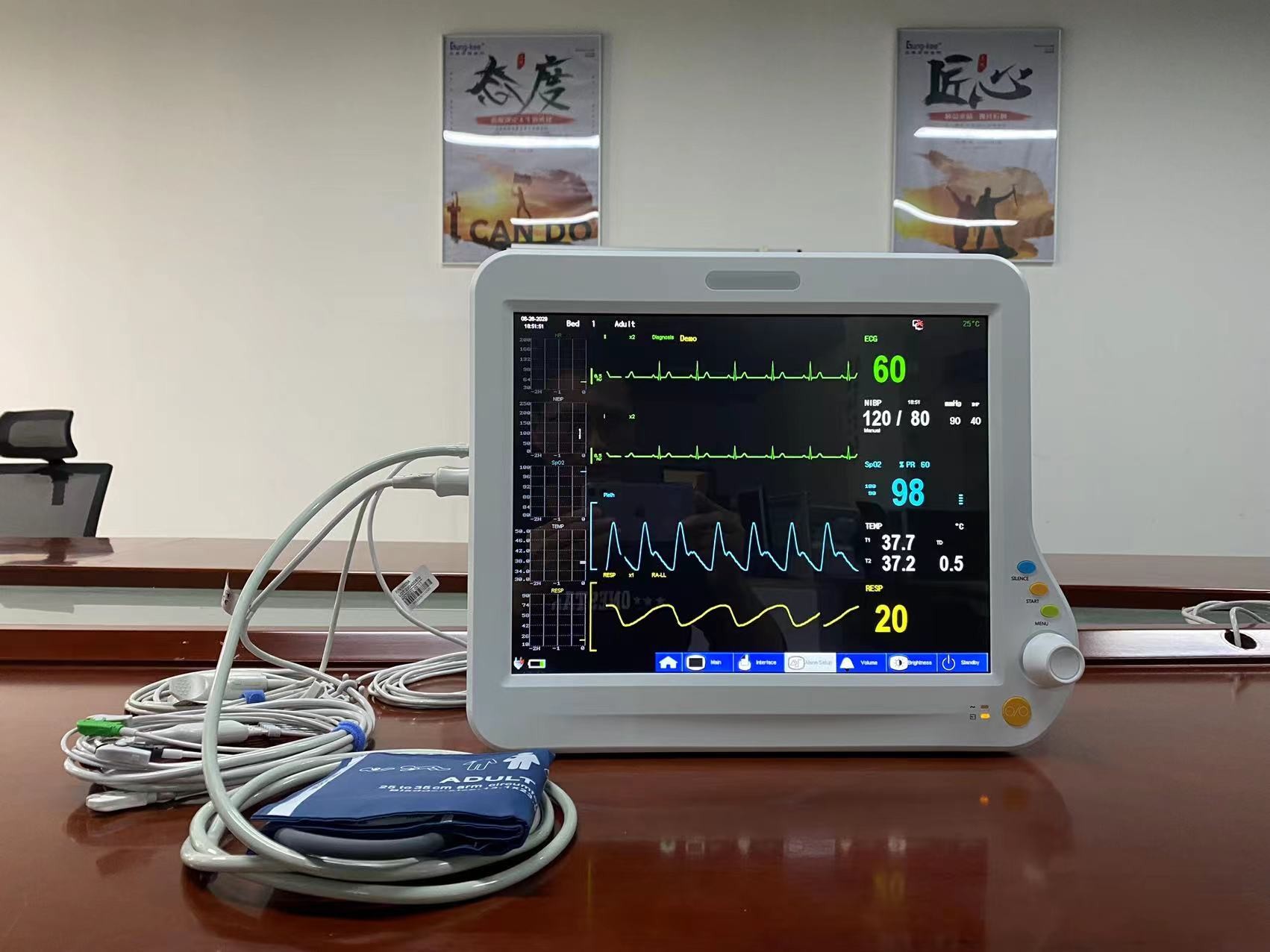 Портативный многопараметровый пациентский монитор для ICU для новорожденных
