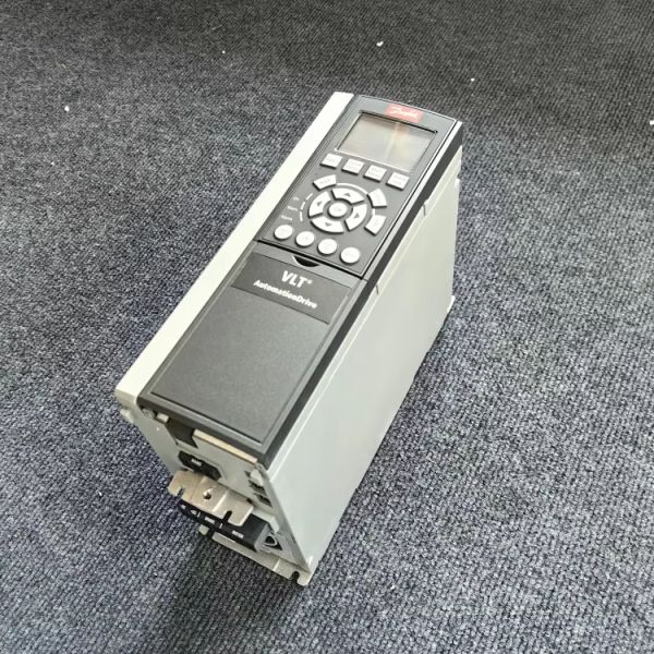Danfoss VFD FC-302P3K0T5E20 IP20 Three Phase 380V 3kW 50hz to 60hz Danfoss VLT for Pump Blower Compressor Conveyor