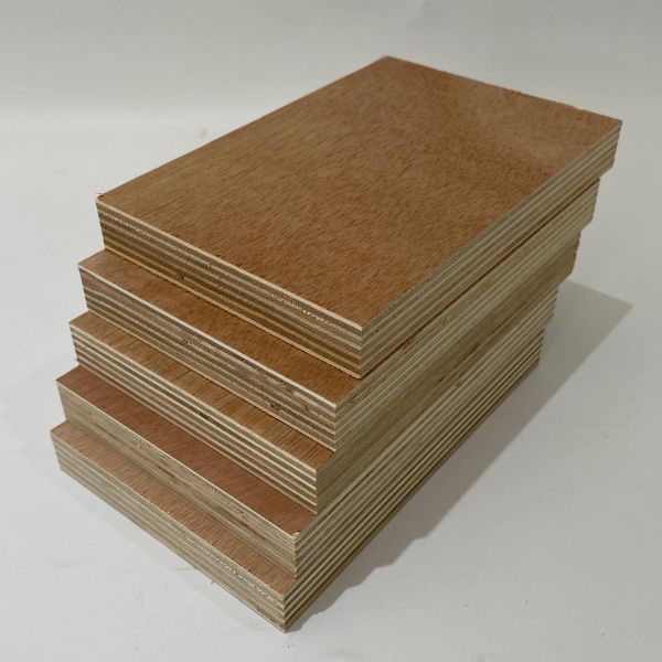 Chemical Damp Resist HENF Marine Plywood For Laboratory Countertop Underlay Furniture