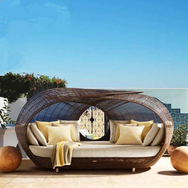 Outdoor Furniture Half Round Rattan Daybed with Soft Cushion and Wicker Patio Furniture