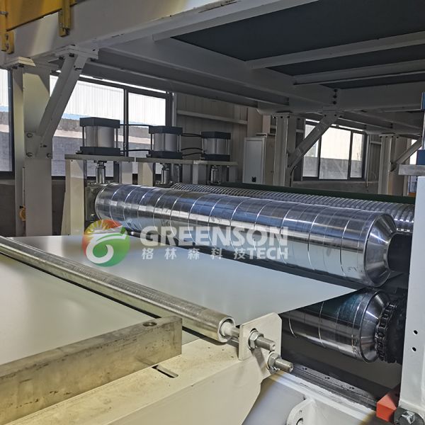 Lightweight Full-Automatic PU Wall Panel Making Machine CE Certified Sandwich Panel Line Equipment