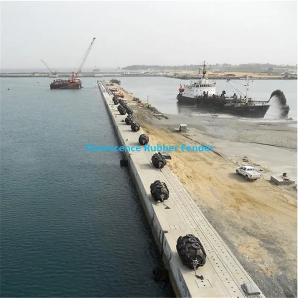 Marine Ship Port Pneumatic Rubber Fenders Black Color