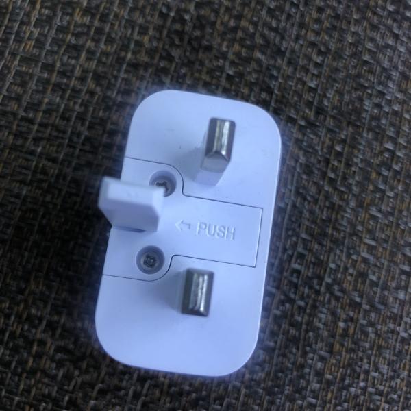 UK Plug Travel USB Phone Wall Charger ABS PC 5V 2A Customized Logo
