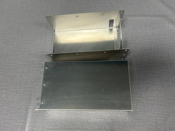 Partes de chapa de metal personalizadas OEM Aluminio Acero Partes de soldadura láser