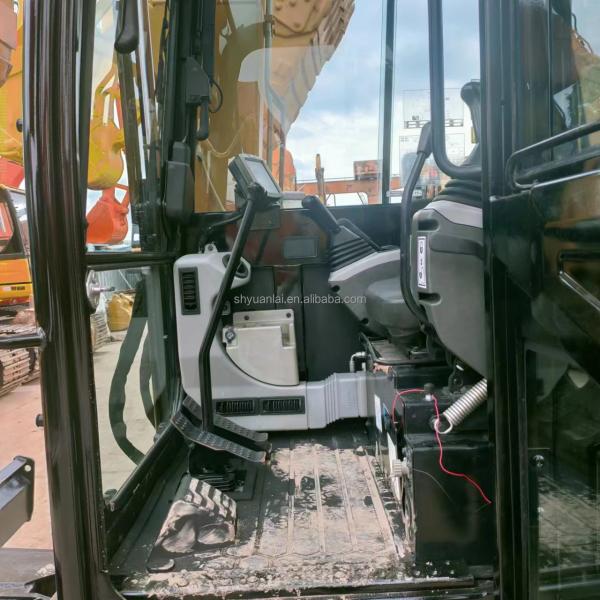 Excavatrice miniature Caterpillar 305.5 avec cylindre hydraulique et vanne d'origine