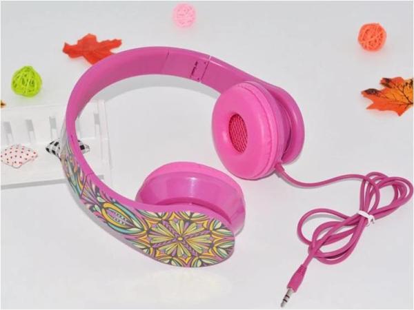 fashionable foldable headphone with noise reduction for girls  celebrities_-.jpg Product Description Product name  Oem 3
