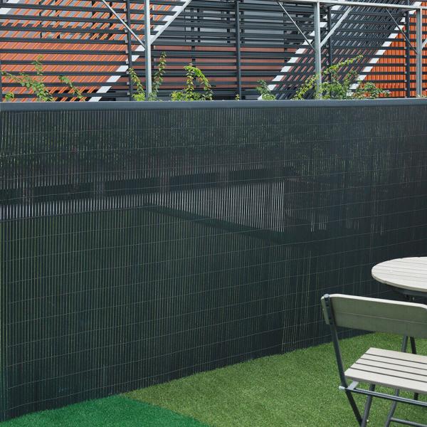 Weatherproof and Anti-UV Vinyl Fence Strips with Customizable Length for Outdoor Privacy Screening