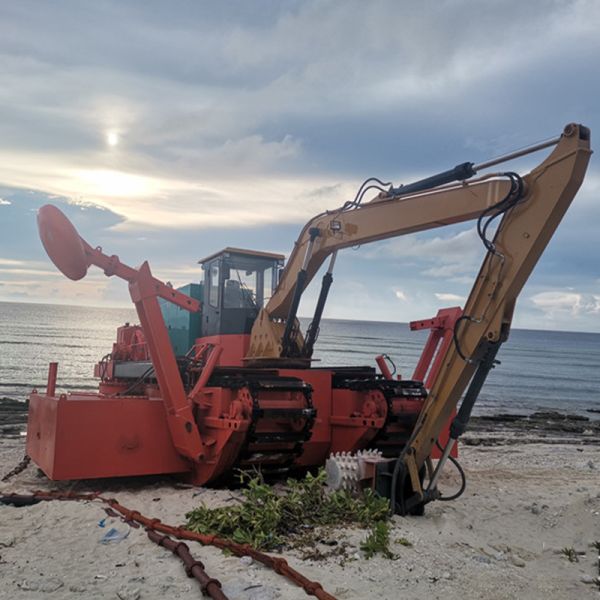 Diesel Powered Amphibious Excavator with 150KW Engine and 2.5 m Dredging Depth for Multi-purpose Applications