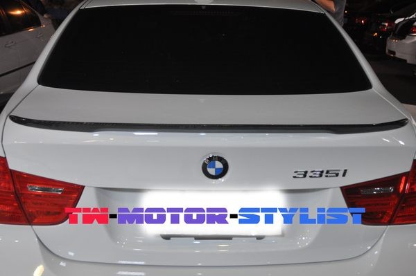 Крыло задего представления BMW E90 E92 E93