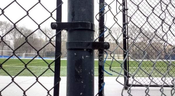 hot dipped galvanized chain wire mesh fence  2 x 2 mesh opening