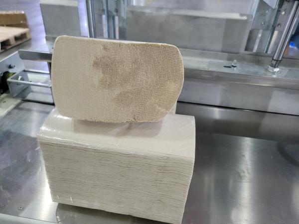 Good Quality V Fold Glue Lamination Disposable Hand Towel Paper Making Machine 80-100 M/Min