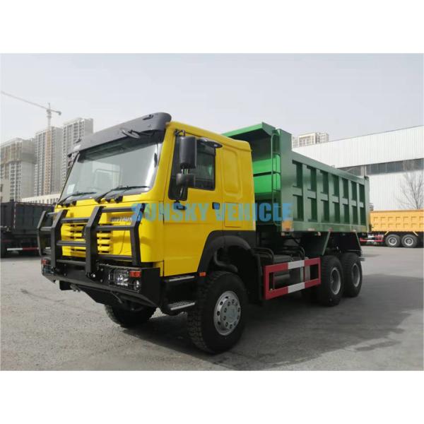 Sinotruk 6x6 HOWO Dump Truck Cargo Truck 371HP Engine