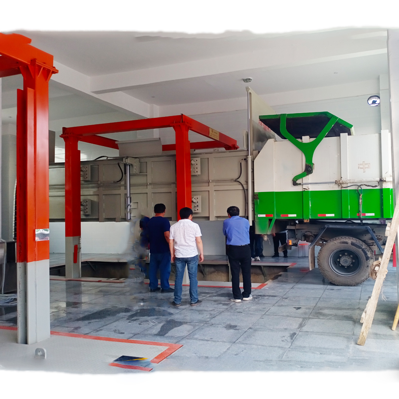 Waste Treatment Station Equipment , Municipal Solid Garbage Sorting Recycling Processing Plant Machinery Manufacturer