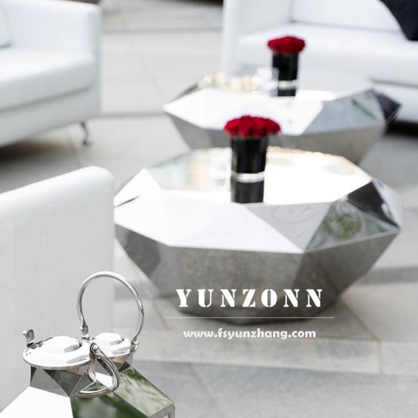 New Design Home Furniture Customized Mirrored Stainless Steel Mirrored Diamond Coffee Table