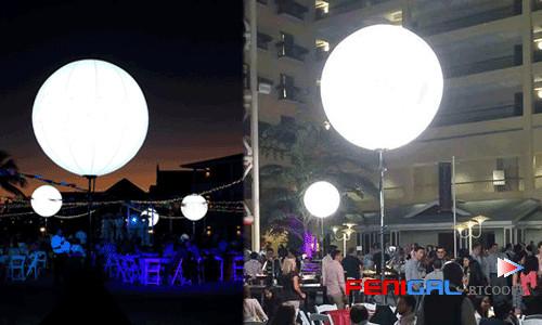 Balão de luz LED inflável de 800W com tripé: poderosa publicidade ao ar livre