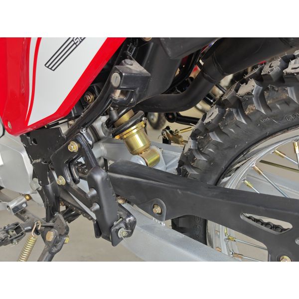 Brazil 150CC Off Road Touring Motorcycle With High Temp Paint Muffler Easy Handling