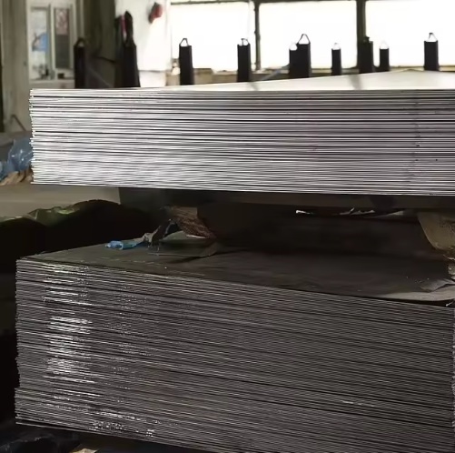 Hot Rolled Carbon Steel Sheet Q235B Q345B 0.8 mm - 20 mm ASTM GB Standard for Container Ship Boiler