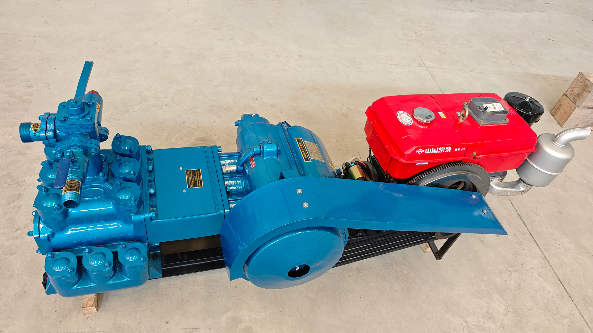 BW450 Triplex Piston Mud Pump with Three Cylinder Bore Sizes and Four Speed Settings