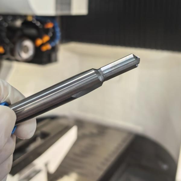 Customized 8.7mm 2 Flutes Carbide Step Drill Bit With Coolant Smooth Chip Removal