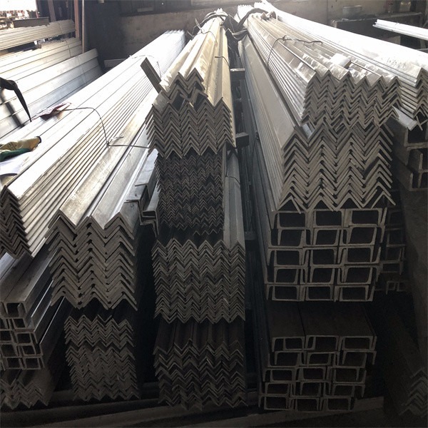 Hot Rolled Galvanized Steel Angle Bars Q235 Q345 20 * 20mm 30 * 30mm
