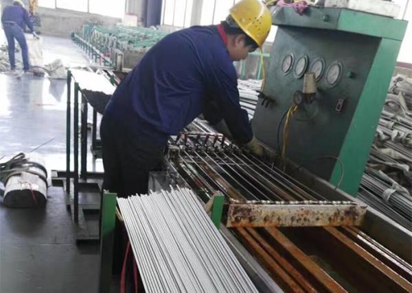 2.4819 Hastelloy C276 Alloy Seamless Pipe Diameter 6mm Wall Thickness 1mm Bright Finish